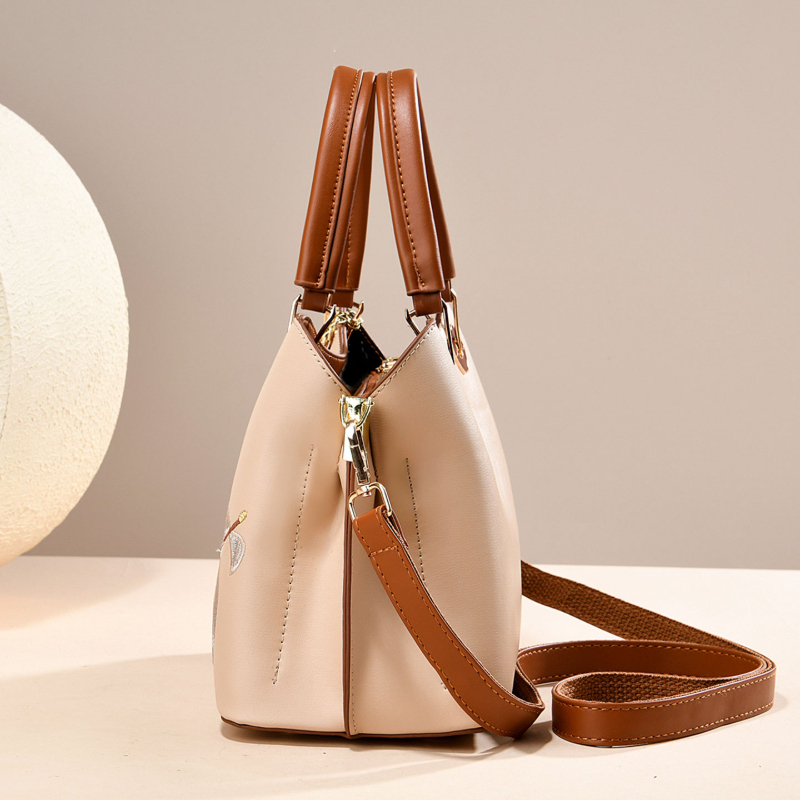 Chinese-style embroidered hand - đánh giá và giá Luxury Bags