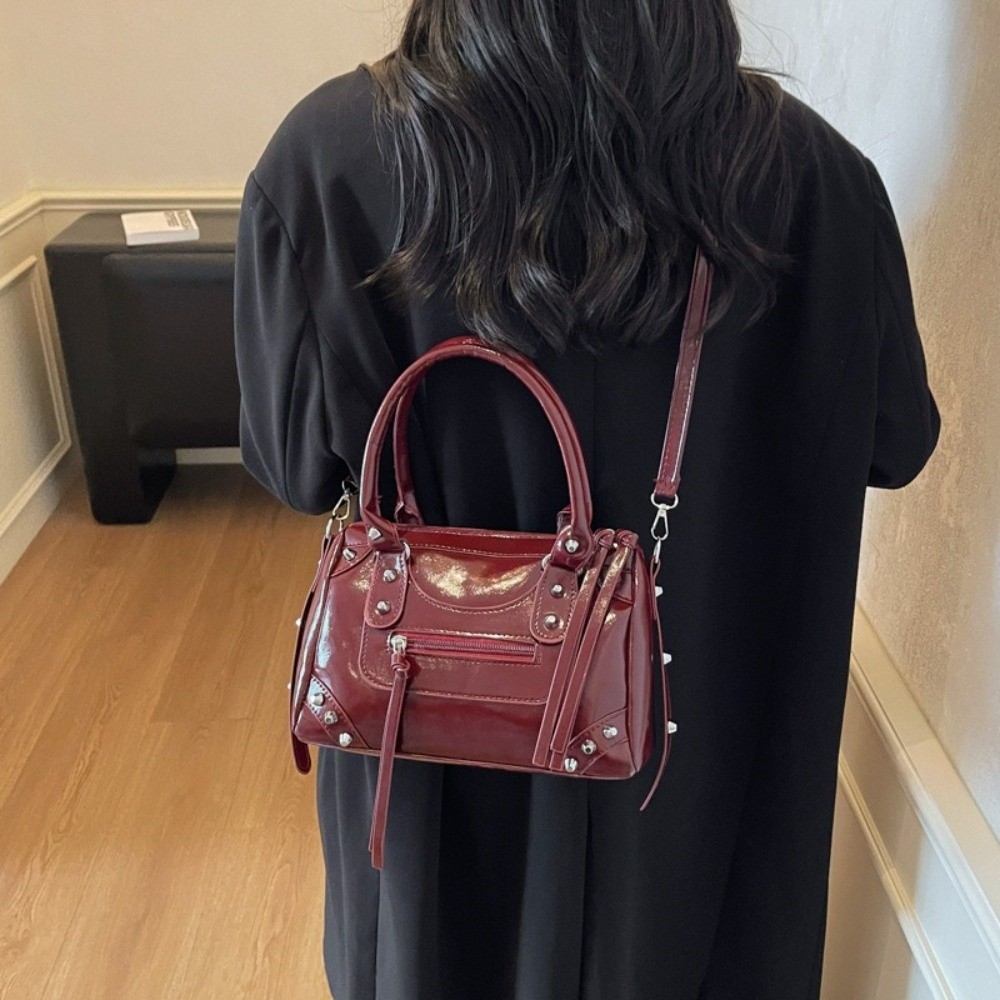 Fashion Rivets Pillow Bag Larg - đánh giá và giá Top Handle Patent Bag