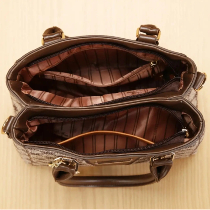 Light luxury high-end letter p - đánh giá và giá Luxury Bags