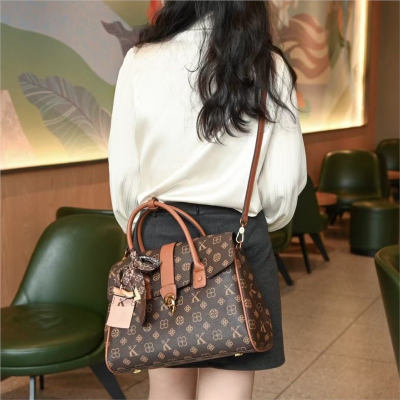 Light luxury brand women's bag - đánh giá và giá Luxury High Quality Bags