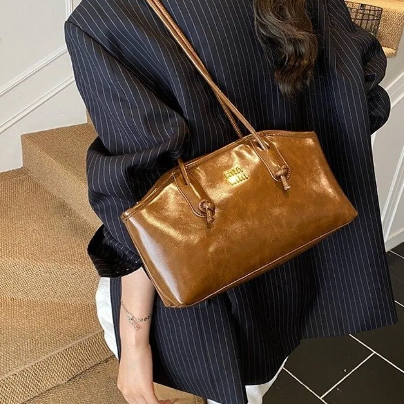 Legacy Bag Designer Diaper Bag - đánh giá và giá Luxury Bags Investment
