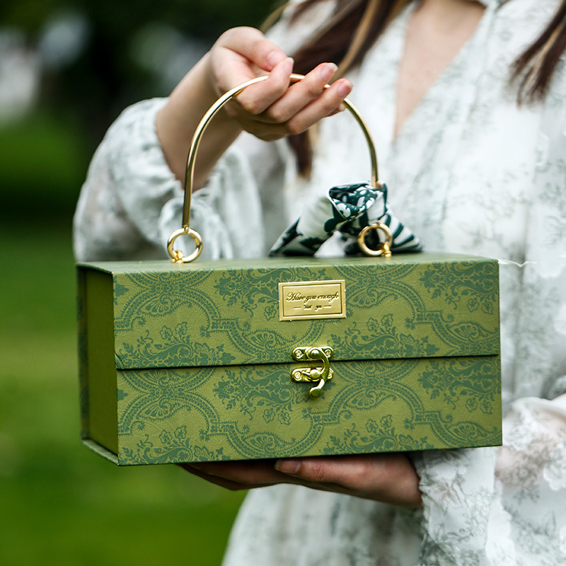 Thicken Multicolored Metal Han - đánh giá và giá Luxury Bags List