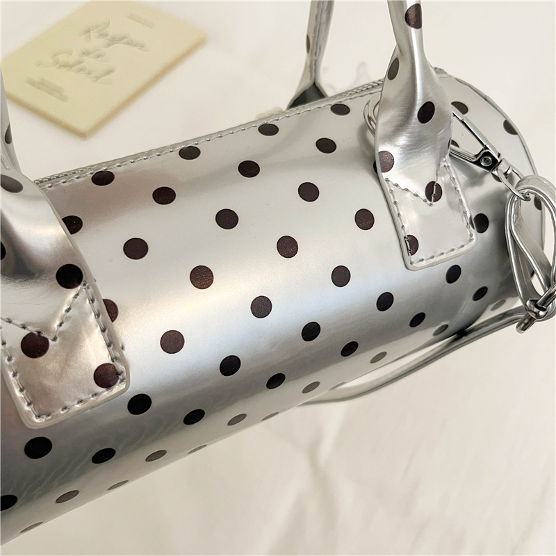 Korean Polka Dot Mini Handbag  - đánh giá và giá Top Handle Patent Bag